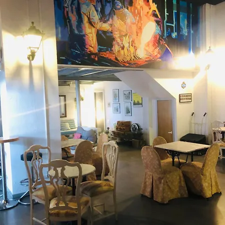 Iron Hostal Bilbao