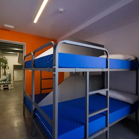 Iron Hostal Bilbao