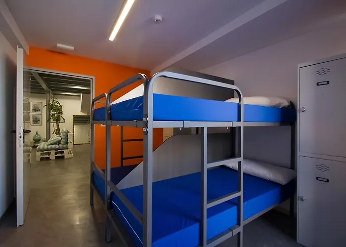 Iron Hostel Bilbao