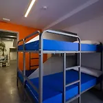 Hostel Iron *